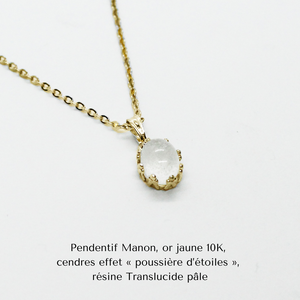 Bijoux Souvenirs Particella, pendentif Manon or jaune 10K, cendres effet poussière d'étoiles, résine translucide, pale