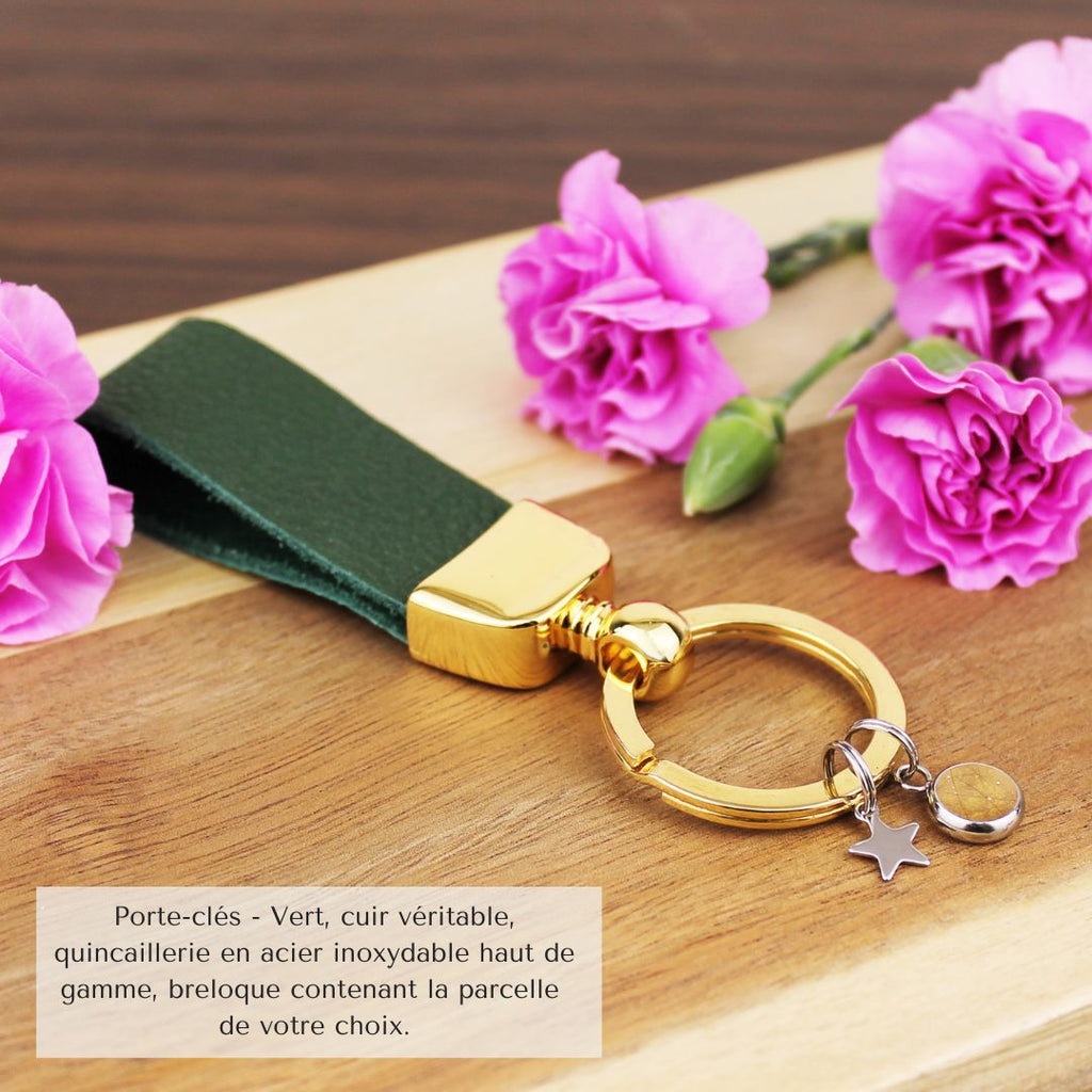 Particella, Porte-clés - Vert, cuir véritable, quincaillerie en acier inoxydable haut de gamme, breloque