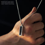 Charger l'image dans la galerie, Pendentif Simon
